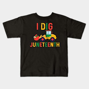 I Dig Juneteenth Fists Tractor Funny Toddler Boys Kids T-Shirt